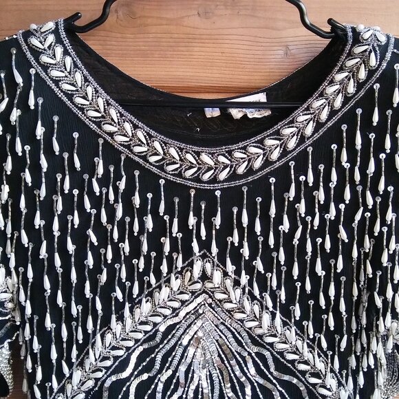 Vtg 1980s Black and Silver Pearl Drop Trophy Top XS/S - Picture 3 of 6